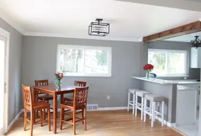 Charming 3 BR Home w/ Garage. Walk to Grandview - Image 3
