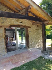 Romantic cottage in a green setting - Image 3