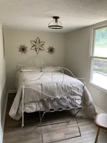 The willow tree house - Image 4