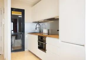 Sunny Castillo Apartment - Image 3