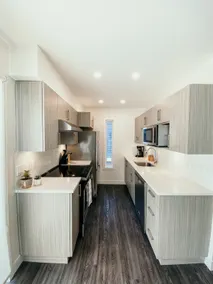 RevelStays - modern 2bed/1 bath - Image 5