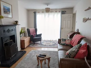 Cosy and charming house 2 minutes walk to seafront - Image 5