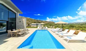 Maison de vacances avec piscine privée, jardin et terrasse | Vue montagne - Image 3
