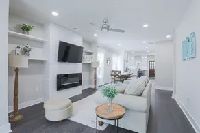 4BR Luxe Home | Free Parking | Yard | Midtown ATL - Image 2