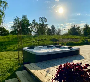 Nice villa in the countryside with a hot tub and a porch - Image 4
