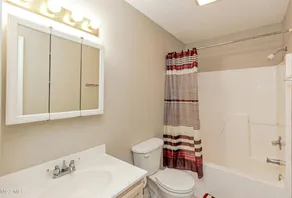 Fully Furnished Condo near Beach/ Casinos Chevron, Ingalls, and Port - Image 4