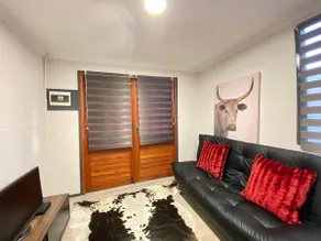 Classy 1-Bedroom Nguni Guesthouse with Parking - Image 5