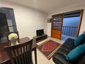 Cozy 1-Bedroom Mamepe guesthouse with a patio - Image 2
