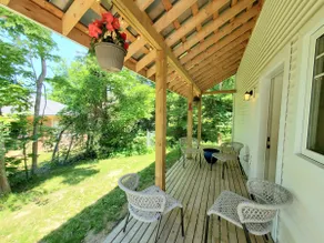 The Carriage House — Walk to Main St, Sleeps 6 - Image 2