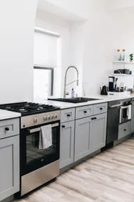 3-Bedroom Penthouse in the heart of Lincoln Park - Image 4