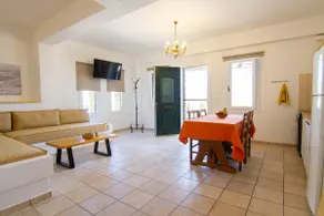 Panoramic port view apartment - Image 5