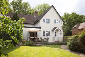Delightful 3 bedroom cottage with forest outlook - Image 5