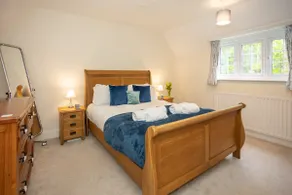 Delightful 3 bedroom cottage with forest outlook - Image 2