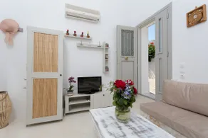 Anna's Apartment Marmara Paros - Image 4