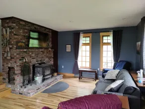 Charming 4 bedroom home on 72 acres - Image 4