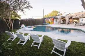 Sleeps 20 w Heated Pool & Billiards by DAL Airport - Image 2