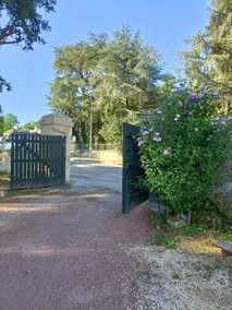 Accessible cottage in Doué-La-Fontaine. A stone's throw from the Bioparc - Image 2