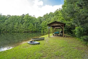 Frog Pond Hollow Lodge - Image 3