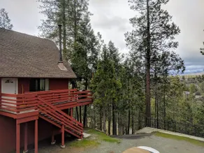 ”Skyridge Chalet” near Yosemite - Image 2