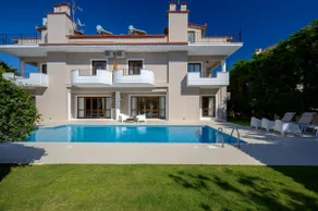 Luxury Villa, with private Pool - Image 5
