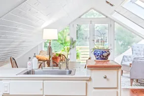 Walk to Town |Hot Tub |Chef Kitchen - The Sunny Spot - Image 2