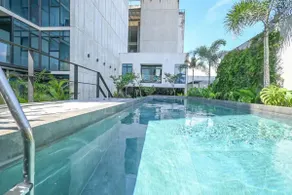 Modern apt w/ amazing view, near airport,fast wifi - Image 5
