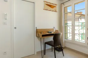 Charming studio with mezzanine, center of Forcalquier - Image 3