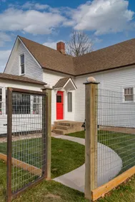 Swisher Farmhouse at Granny Flats - Image 4