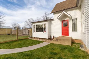 Swisher Farmhouse at Granny Flats - Image 3