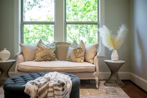 Elegant River Oaks 4BR | Prime Location - Image 2