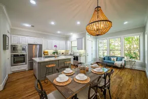 Elegant River Oaks 4BR | Prime Location - Image 4