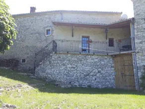 Village house between mountains and lavender - Image 2