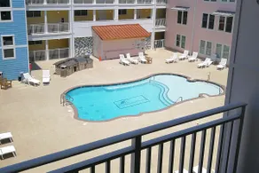 2BD/2BR Beachfront Condo Near Wildlife Refuge - Image 4