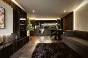 The Acacia, Luxury with Private Balcony + Parking - Image 3