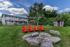 Family-friendly cottage on Pigeon lake - Image 2