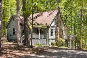 Cottage on Lake Lanier | Fire Pit + Jacuzzi! - Image 5
