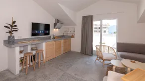 L'olive Homes Bohemian Stay Penthouse - Image 3