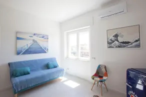 Bright apartment near the sea - Image 3