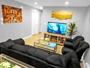 Comfy Clean 5* Location Workspace~Ethernet~Parking - Image 2