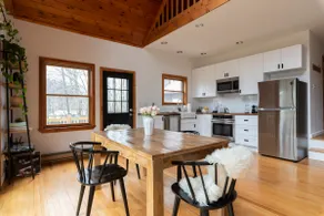 The Ipê House: Chic Catskills Cabin, 60min to Belleayre Mountain Ski - Image 3