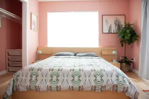 Designer Riverside Getaway-2 BR & 5 mins to DT - Image 2