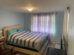 Cozy Studio in Quiet Neighborhood - Image 3