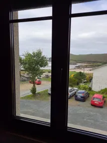 Spacious studio with a view of the ”peak” of the waves - Image 2