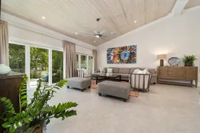 Orchid House - Image 5
