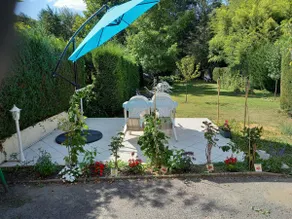 Quiet 3-star accommodation with garden, grounds, and terrace - Image 4