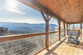 Views+Hot Tub+TreeTops+Bears+W/D+Easy Parking - Image 3