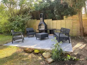 Unique 3 bed cottage: private garden & parking - Image 3