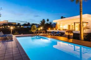 Villa Bianca - sol, lava y mar - Image 2