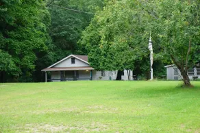Guy's Country Cottages: Beach Town Bungalow - Image 2