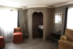 Guy's Country Cottages: Beach Town Bungalow - Image 5